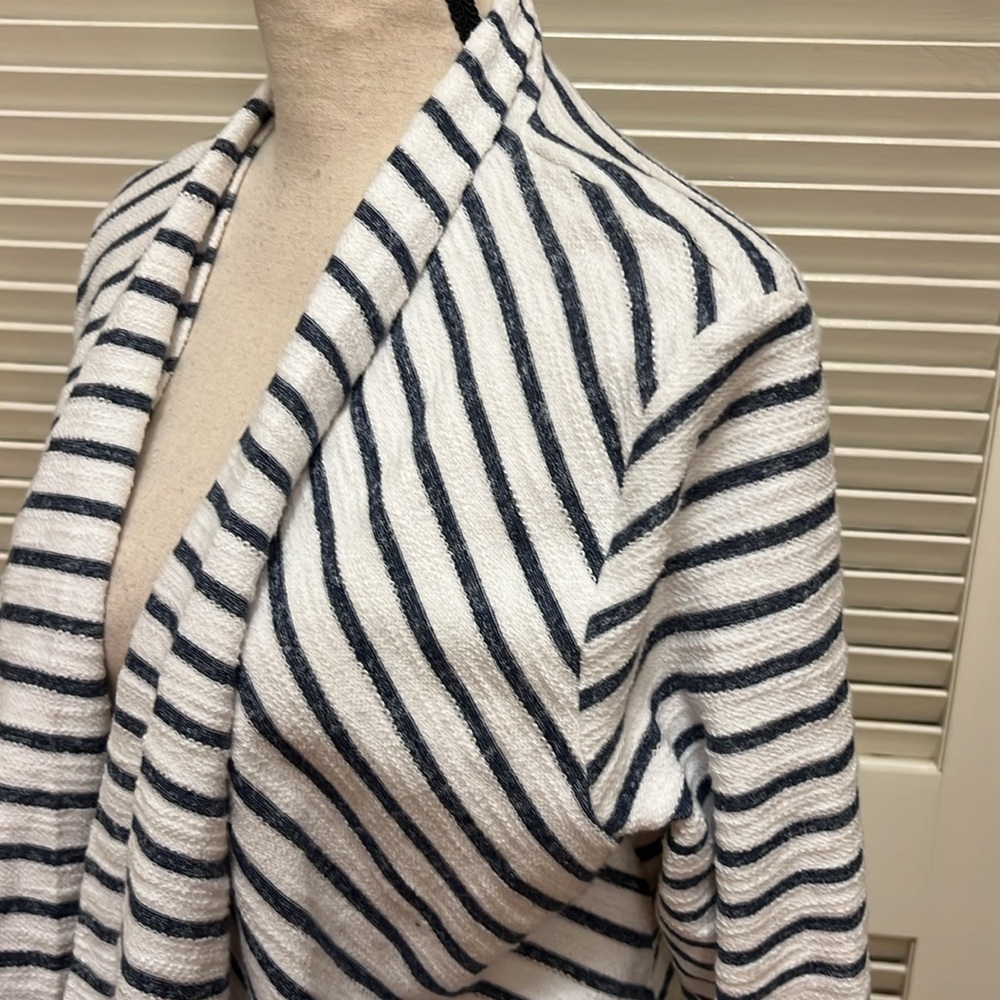 Hearts of Palm Striped Cardigan in Navy and White, Size XLarge, GUC - Picture 8 of 15
